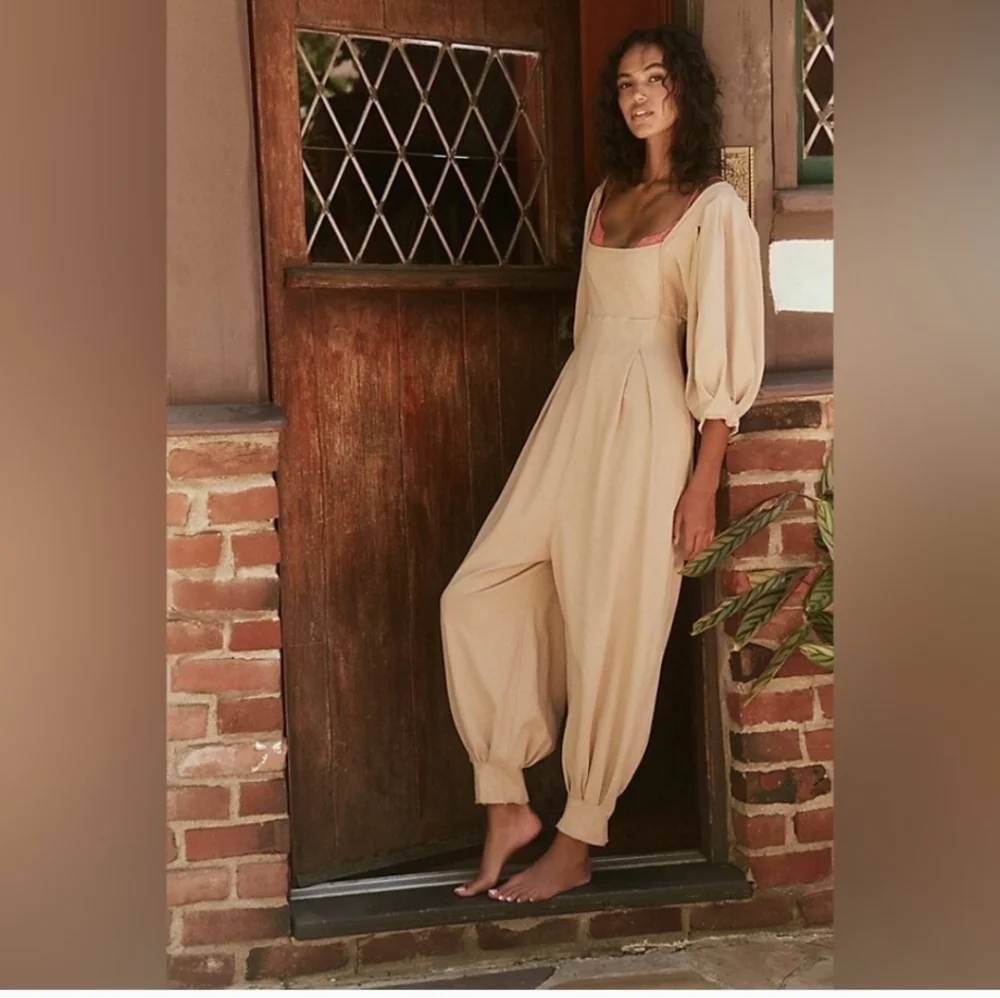 Free People Beige Jumpsuit with‎ Puff Sleeves